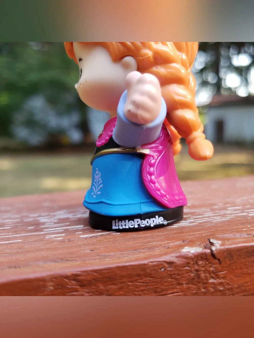 2022 Fisher-Price Little People Disney Frozen Princess Anna